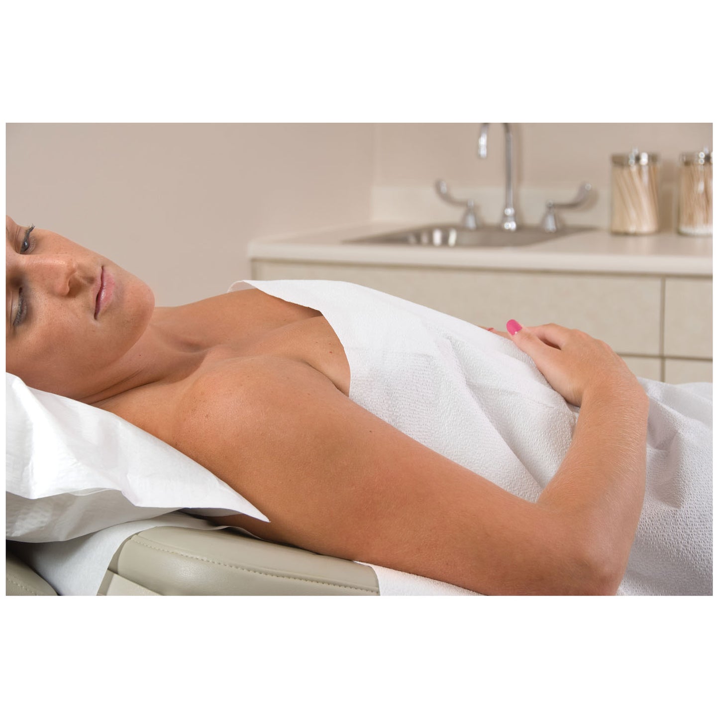GRAHAM MEDICAL TISSUE DRAPE & BED SHEETS, 100 per case