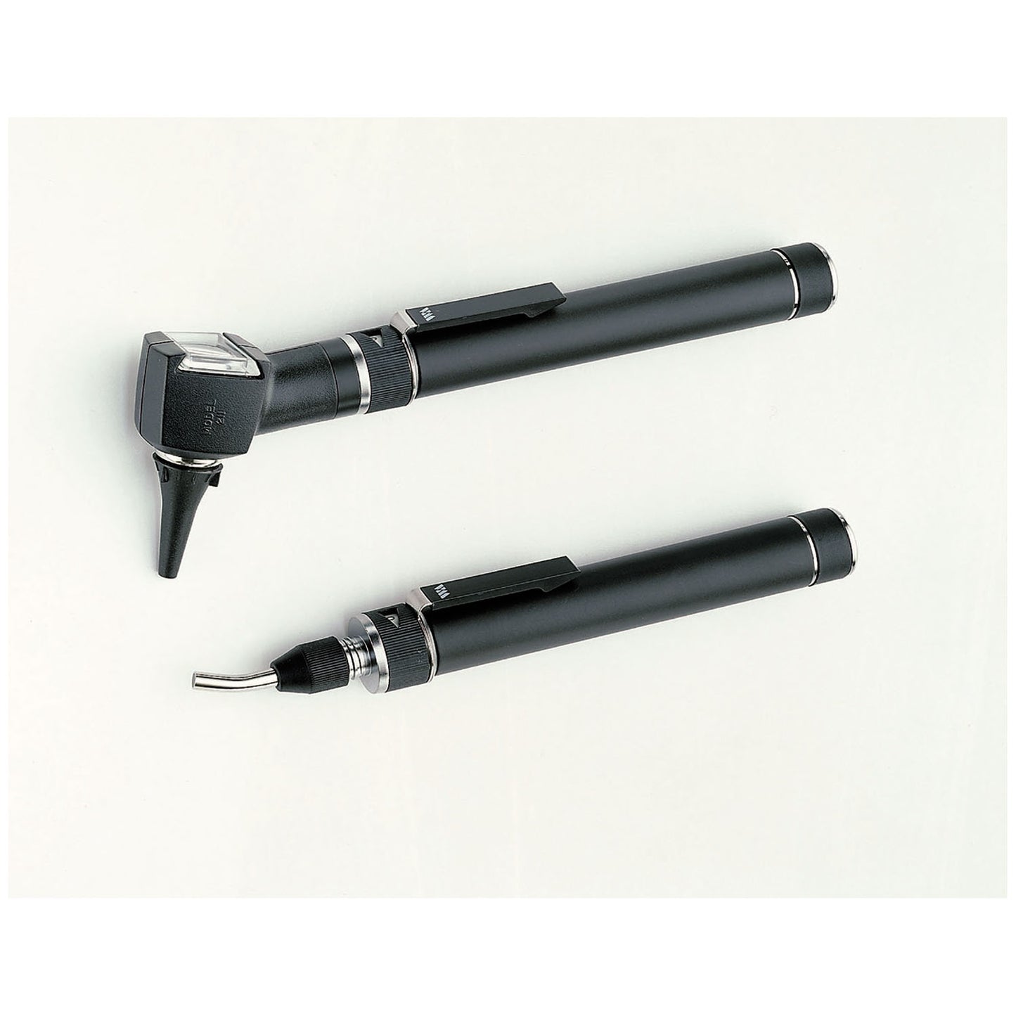 WELCH ALLYN 2.5V POCKETSCOPE OTOSCOPE/THROAT ILLUMINATOR