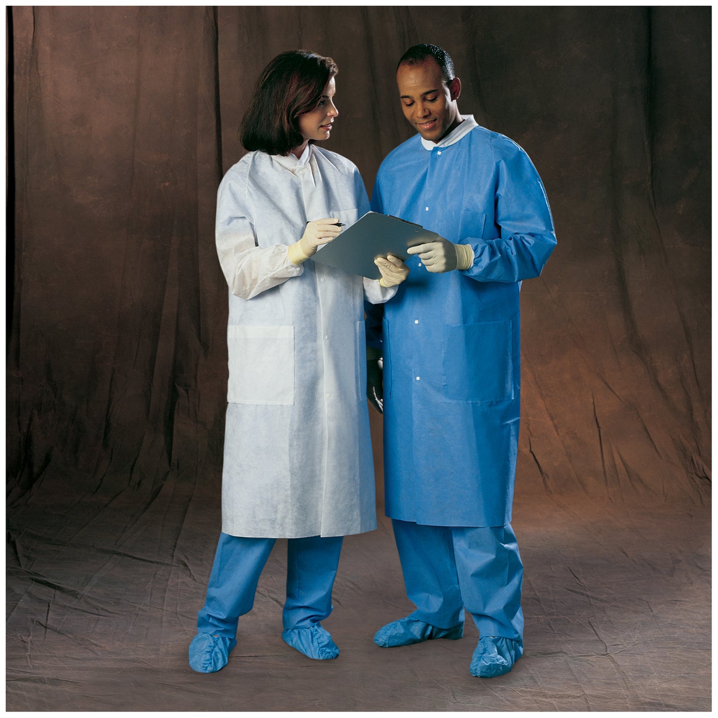HALYARD BASIC PLUS LAB COAT, 25 per case