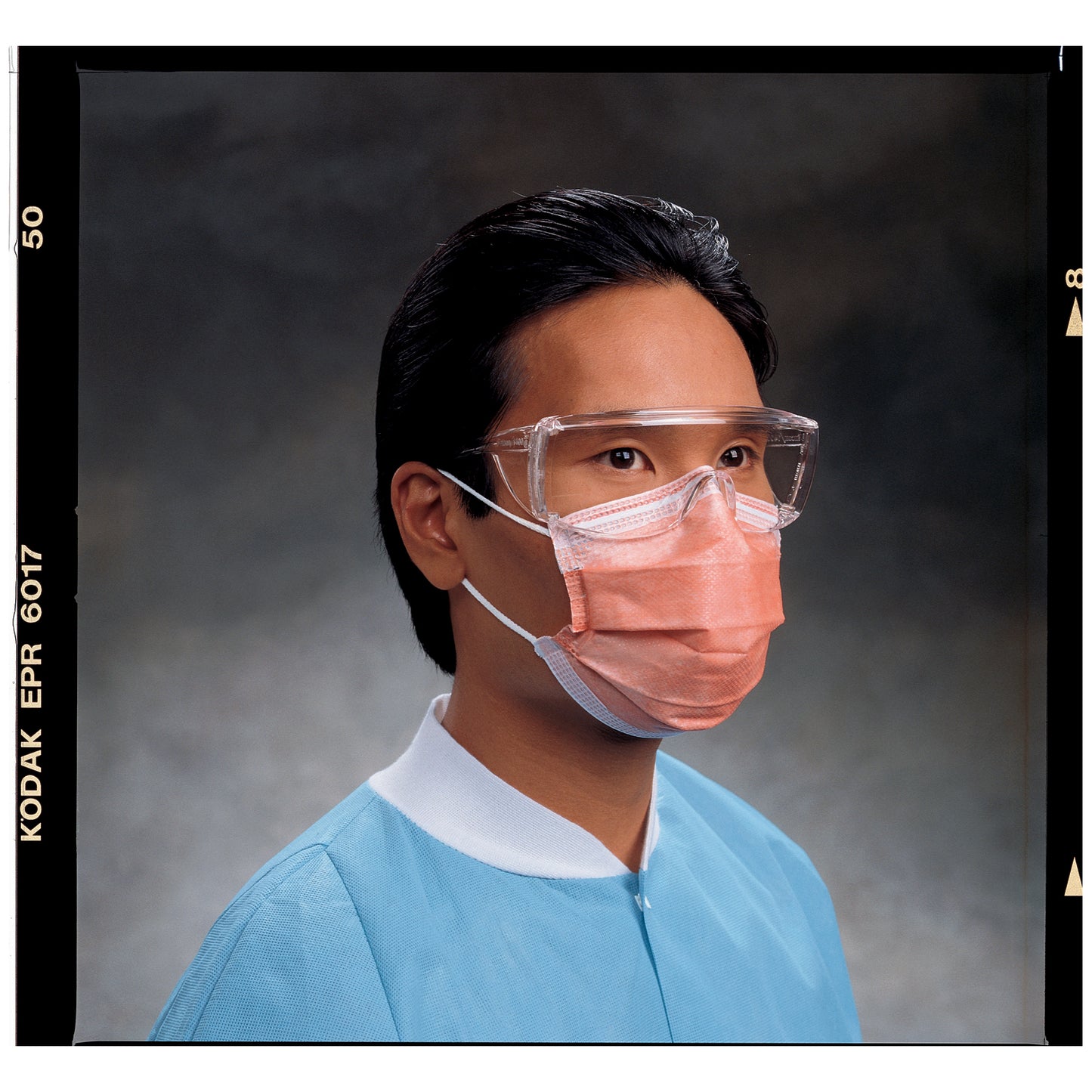 HALYARD FLUIDSHIELD FACE MASKS