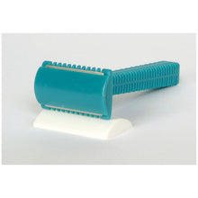 MEDEGEN RAZORS, 100 per case